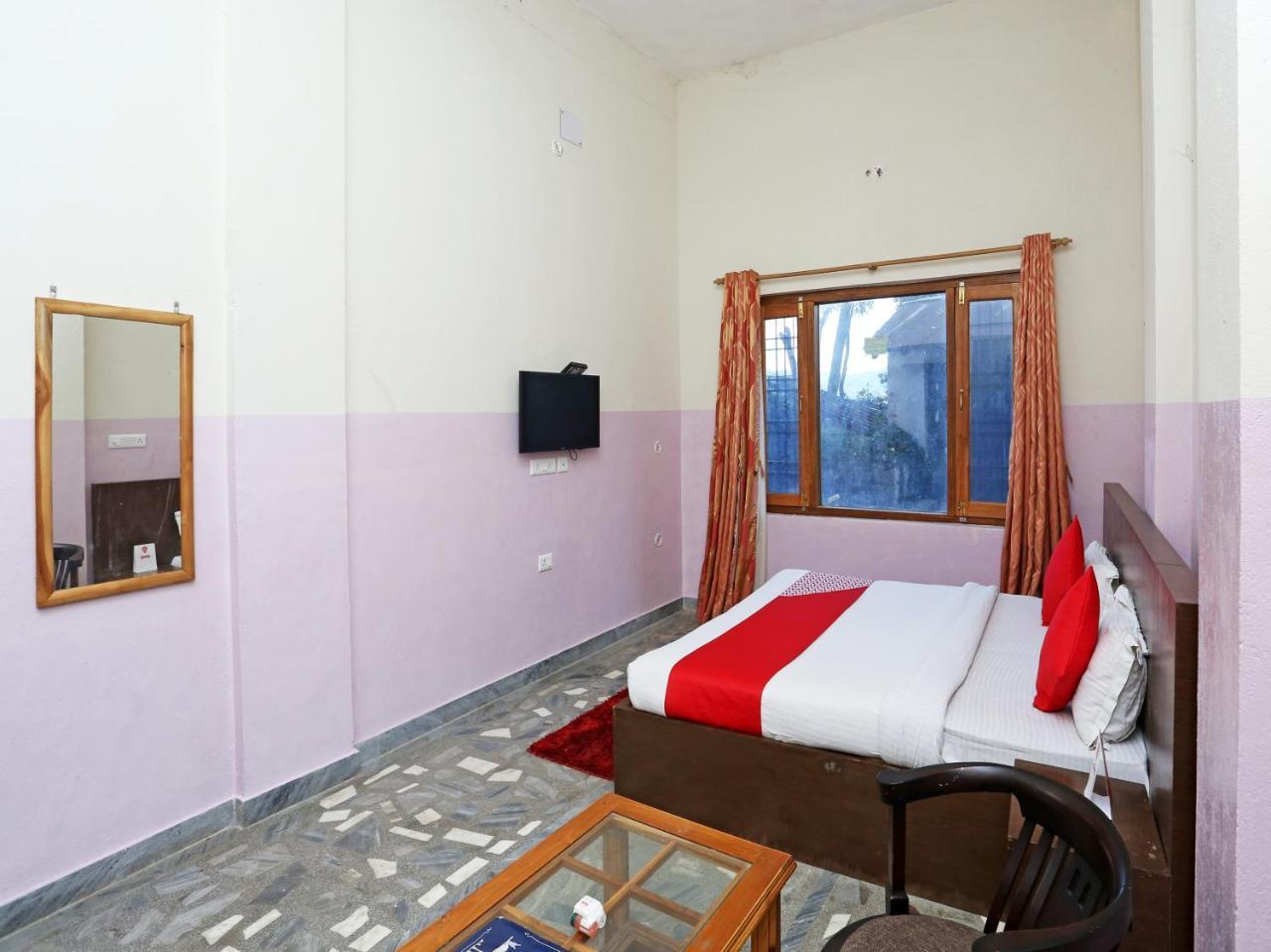 אלמורה Oyo 19638 Hotel Jay Continental מראה חיצוני תמונה